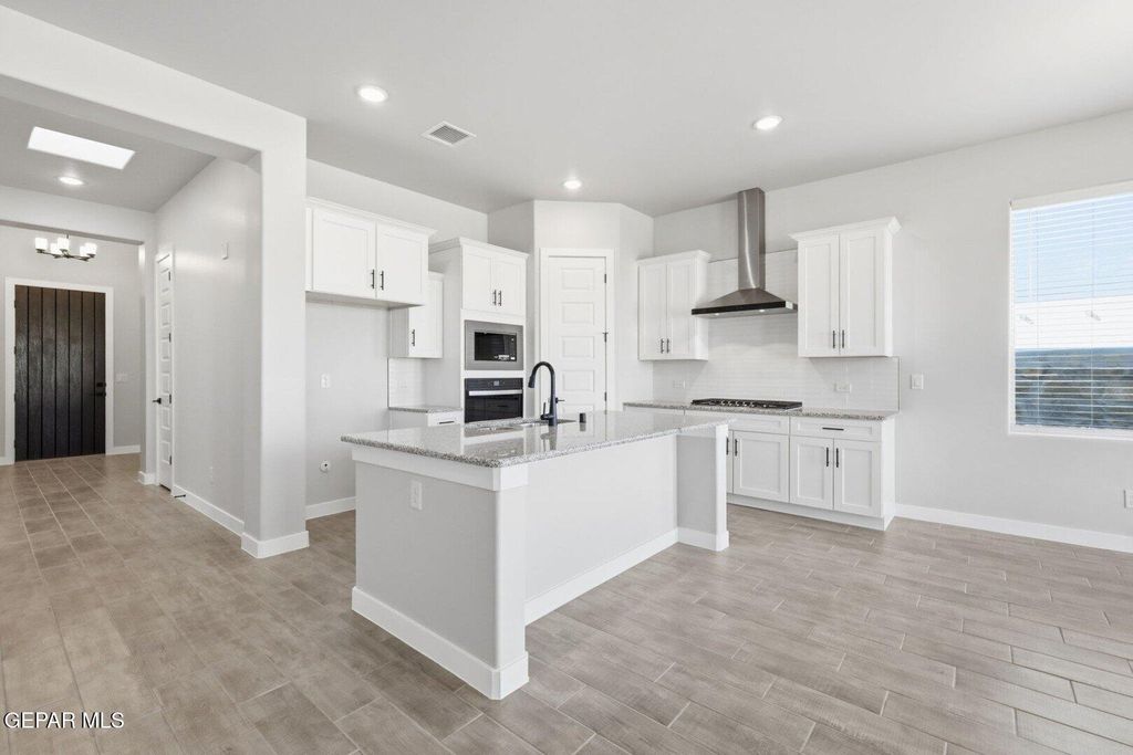 Photo of 13301 EMERALD FIRE Court, El Paso, TX 79928 (MLS # 939378)