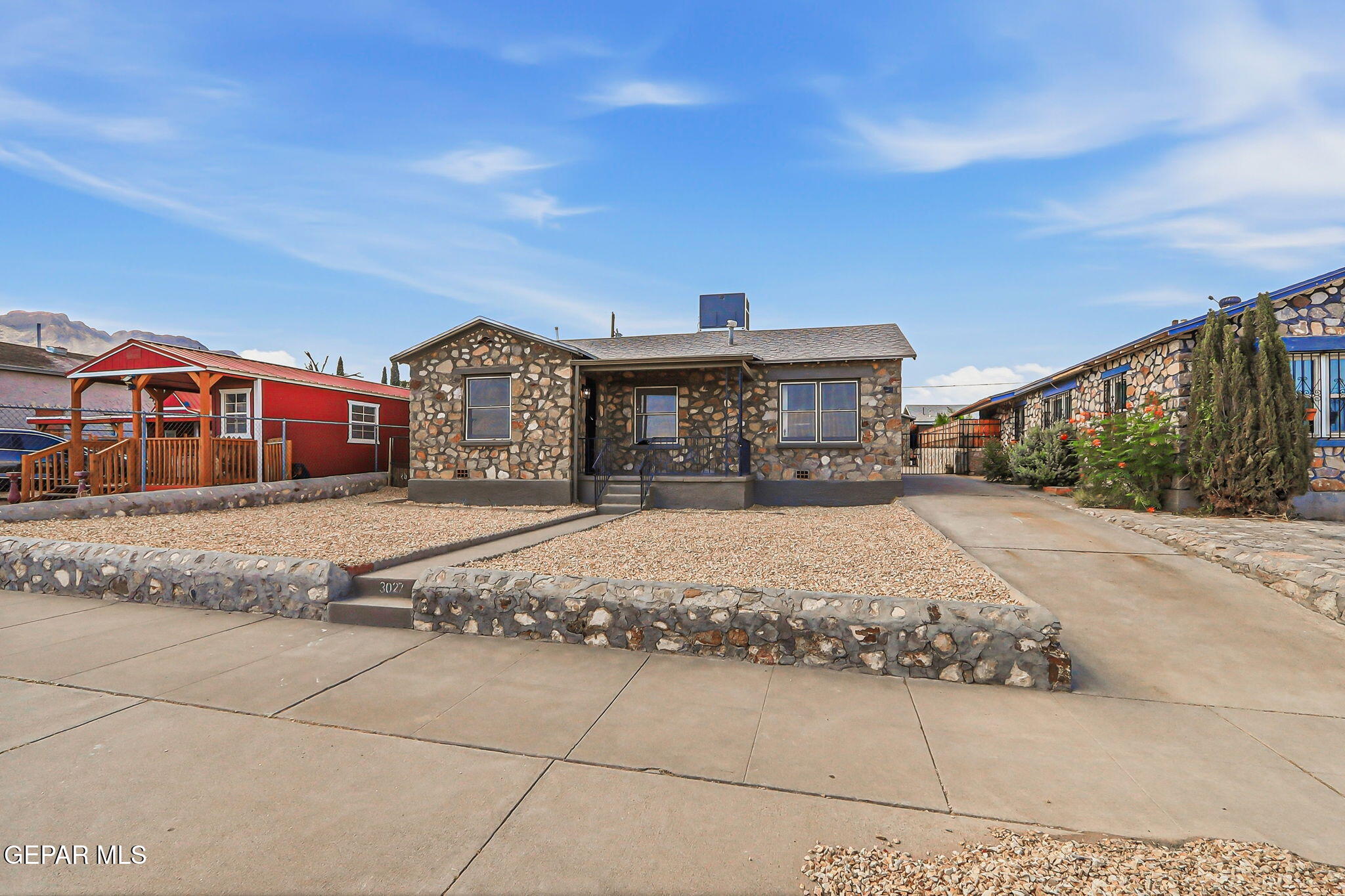 Photo 1 of 52 — 3027 MOREHEAD Avenue, El Paso, TX 79930