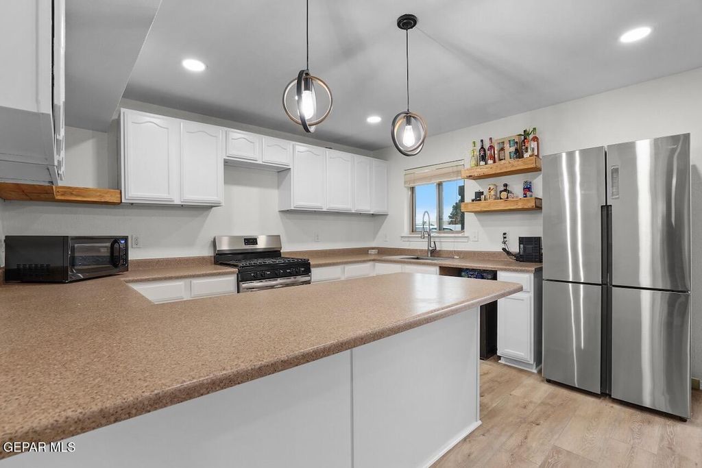 Photo of 12865 HUECO CAVE Drive, El Paso, TX 79938 (MLS # 934300)