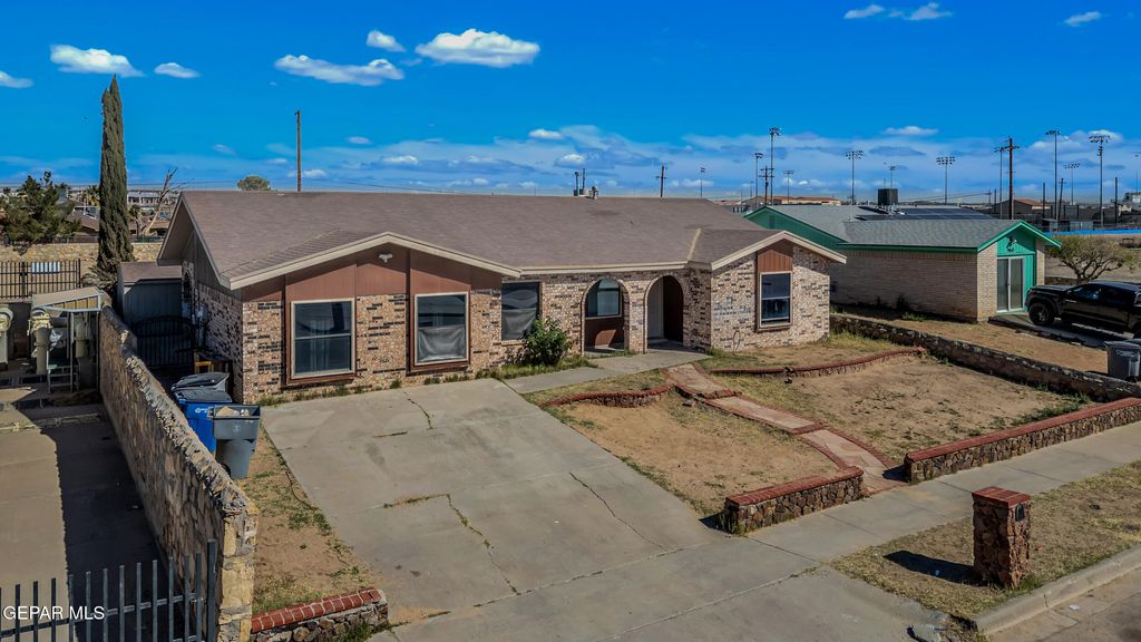Photo of 9441 LOUVRE Drive, El Paso, TX 79907 (MLS # 938135)