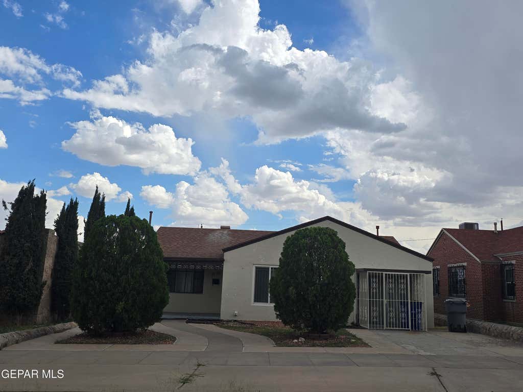 Photo of 3704 McKinley Avenue, El Paso, TX 79930 (MLS # 946121)