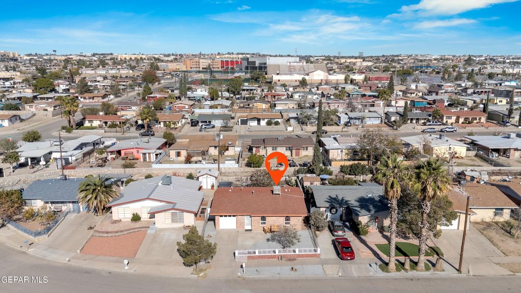 Photo of 606 VENADO Drive, El Paso, TX 79915 (MLS # 934516)