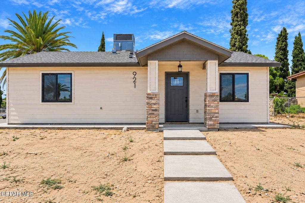 Photo of 921 MARLOW Road, El Paso, TX 79905 (MLS # 950826)