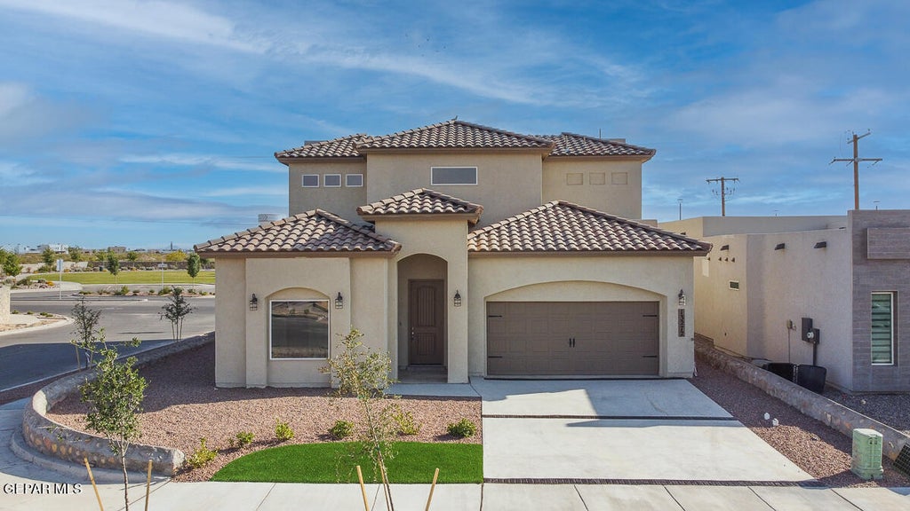 Photo of 156 White Oaks Trail, Sunland Park, NM 88063 (MLS # 948408)