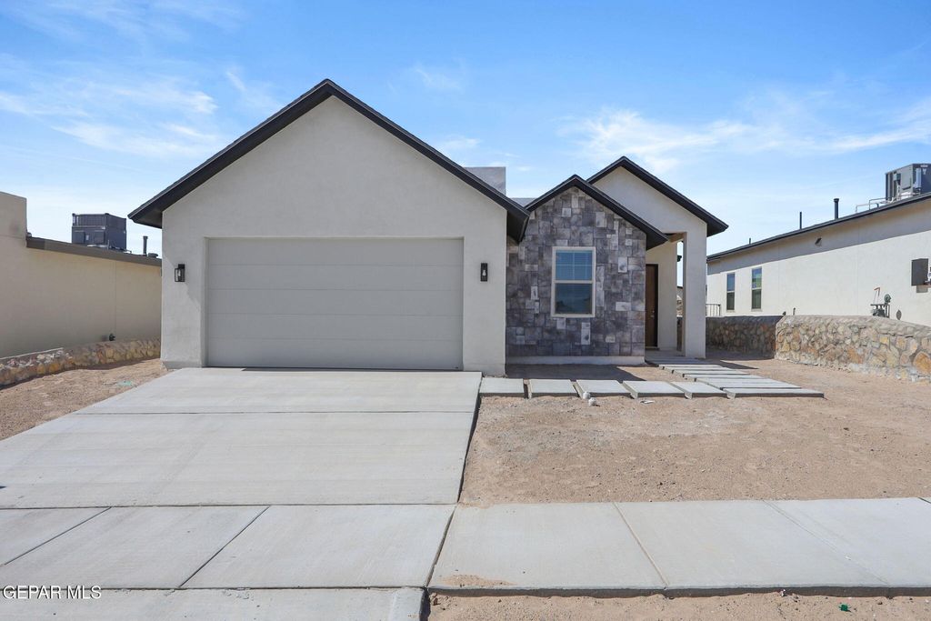 Photo of 8424 FISH Place, Vinton, TX 79821 (MLS # 940852)