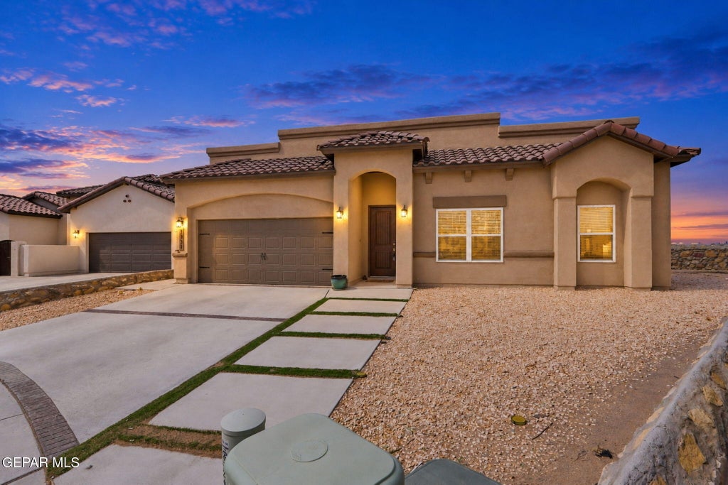 Photo of 2331 ENCHANTED EAGLE LN, El Paso, TX 79911 (MLS # 951358)