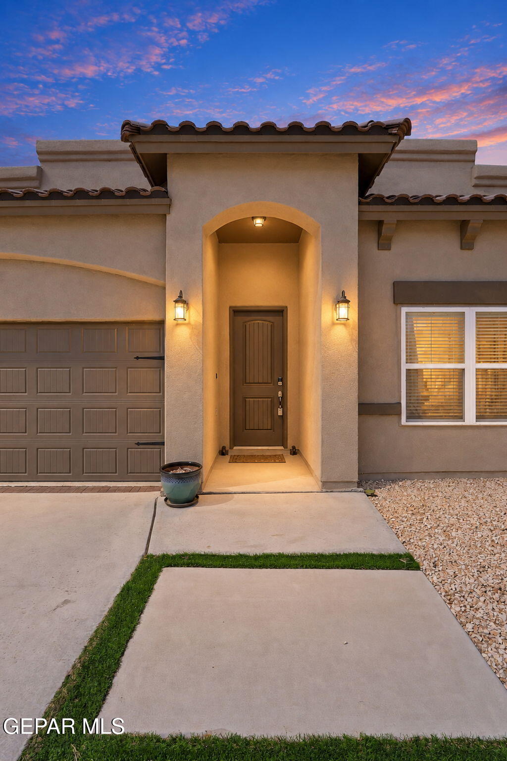 Photo of 2331 ENCHANTED EAGLE LN, El Paso, TX 79911 (MLS # 951358)