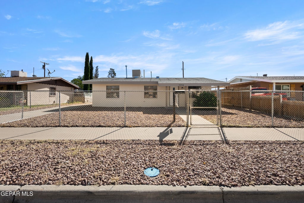 Photo of 10324 PRESTON Drive, El Paso, TX 79924 (MLS # 953024)