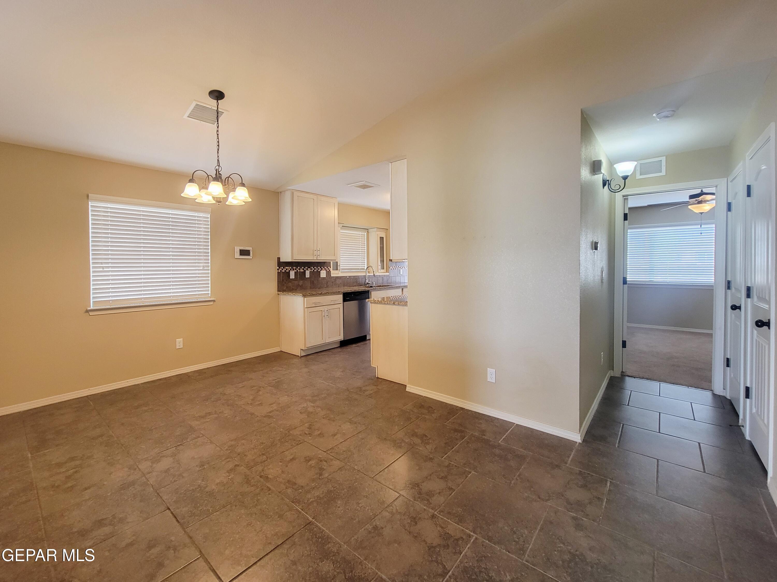 12785 TRE MAXIMILIANO Avenue - Photo 4