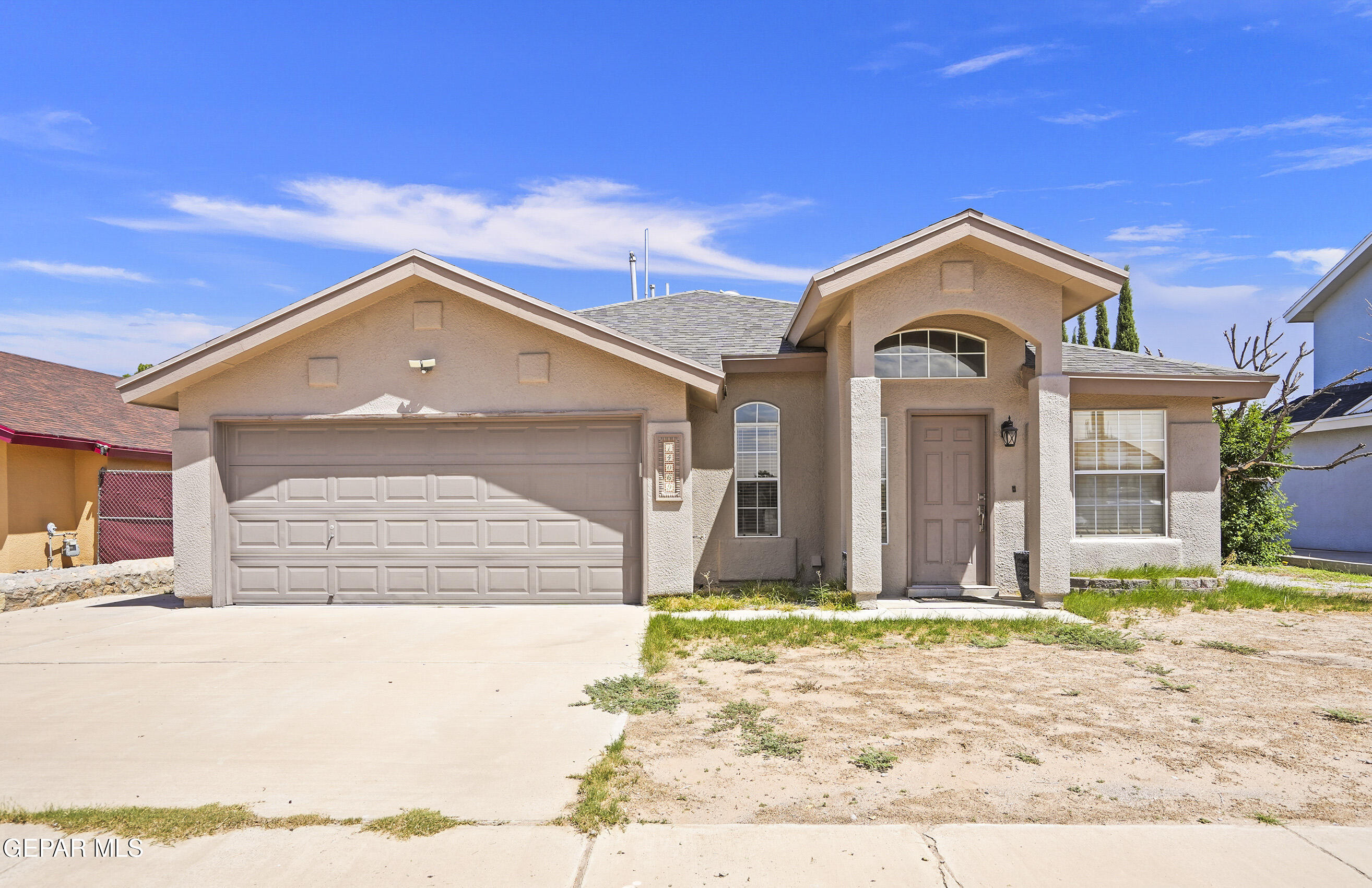 Photo 1 of 37 — 14069 LAGO SECO Drive, Horizon City, TX 79928