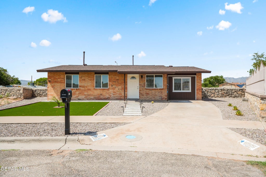 Photo of 10109 WOLVERINE Drive, El Paso, TX 79924 (MLS # 951465)