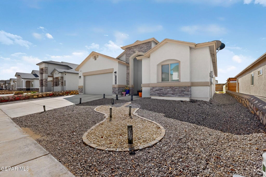 Photo of 14732 MIKE A MENDOZA Avenue, El Paso, TX 79938 (MLS # 952613)