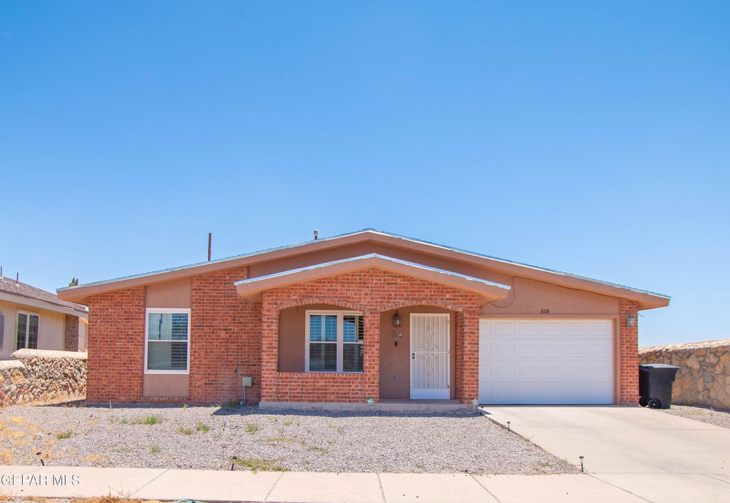 Photo of 808 NAZARENO Street, El Paso, TX 79928 (MLS # 936741)