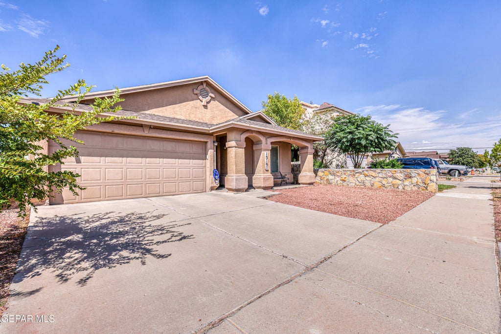 Photo of 13191 KESTREL Avenue, Horizon City, TX 79928 (MLS # 951035)