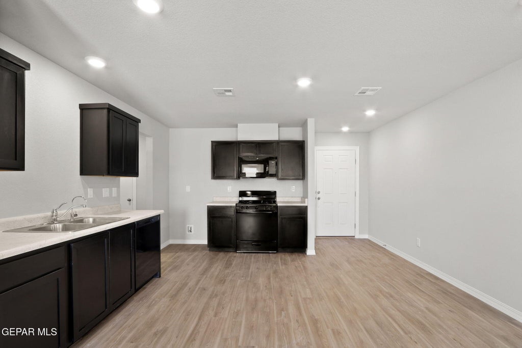 Photo of 14256 Star Cactus Avenue, Horizon City, TX 79928 (MLS # 944280)
