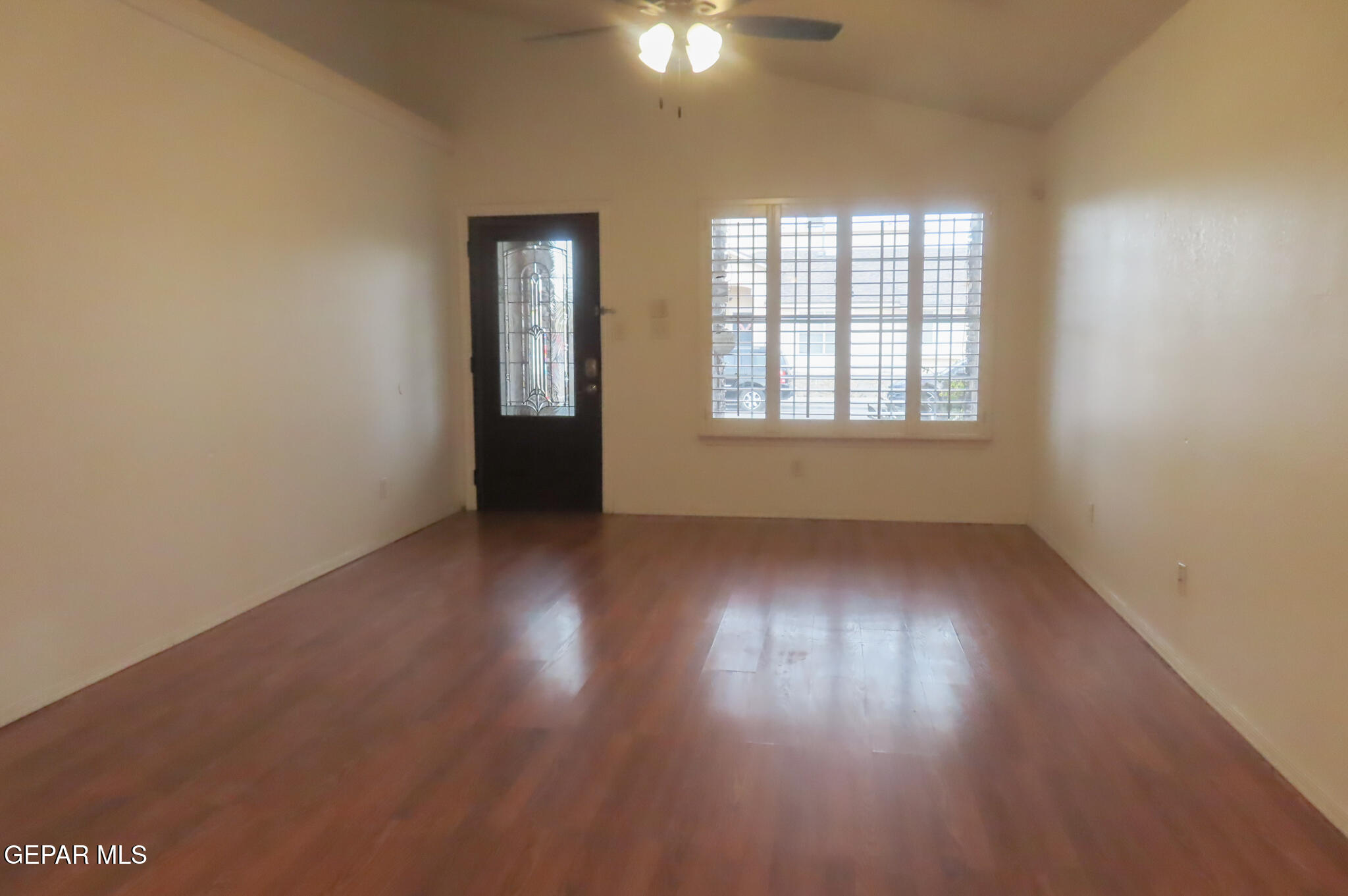 3493 YELLOW ROSE Street