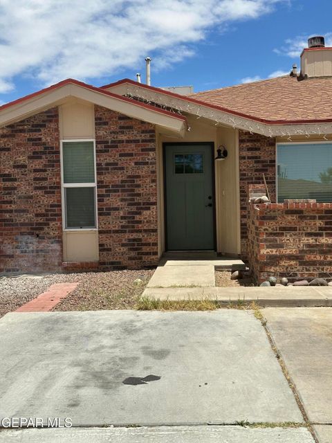 1516 Greg Powers Drive B El Paso TX 79936