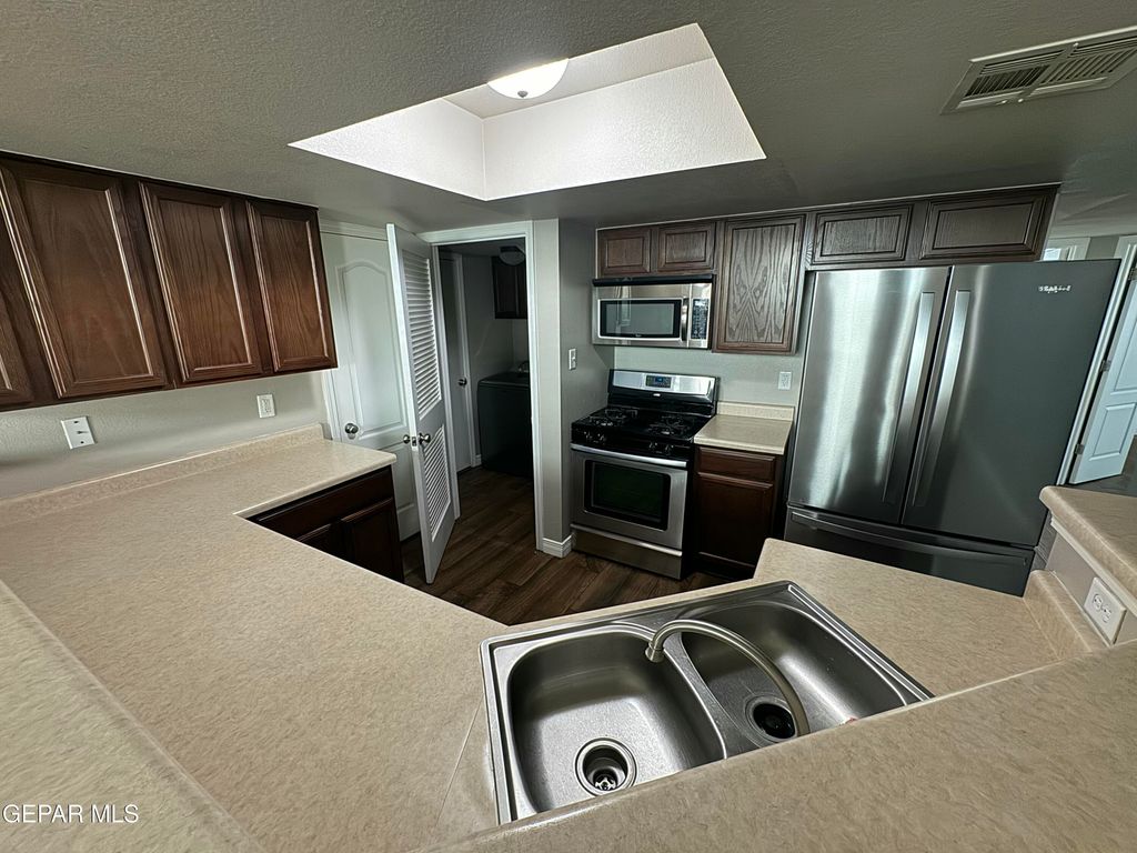 Photo of 1365 PASEO RANDY Lane, El Paso, TX 79928 (MLS # 939488)