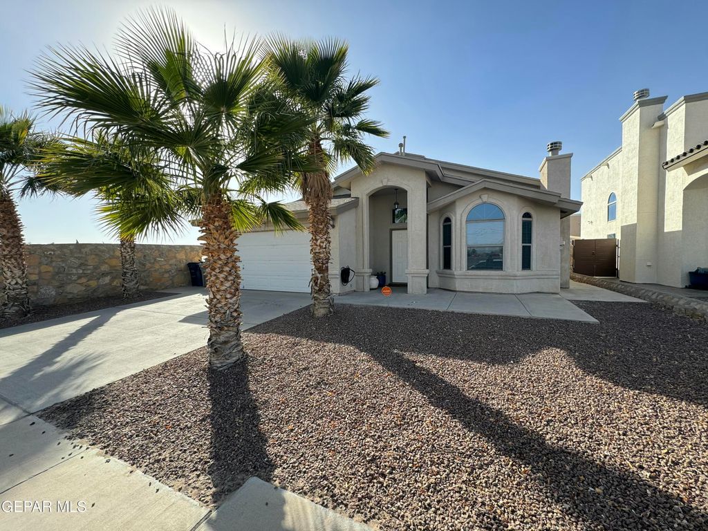 Photo of 1365 PASEO RANDY Lane, El Paso, TX 79928 (MLS # 939488)