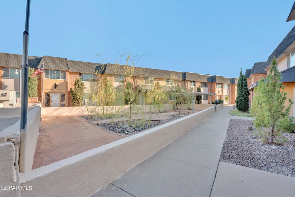 Photo of 333 Eubank Court #14b, El Paso, TX 79902 (MLS # 950673)