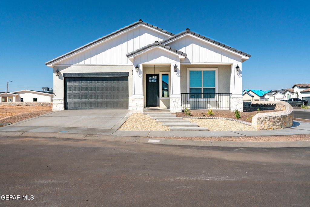 Photo of 13359 Jeff Winton Drive, El Paso, TX 79928 (MLS # 931884)