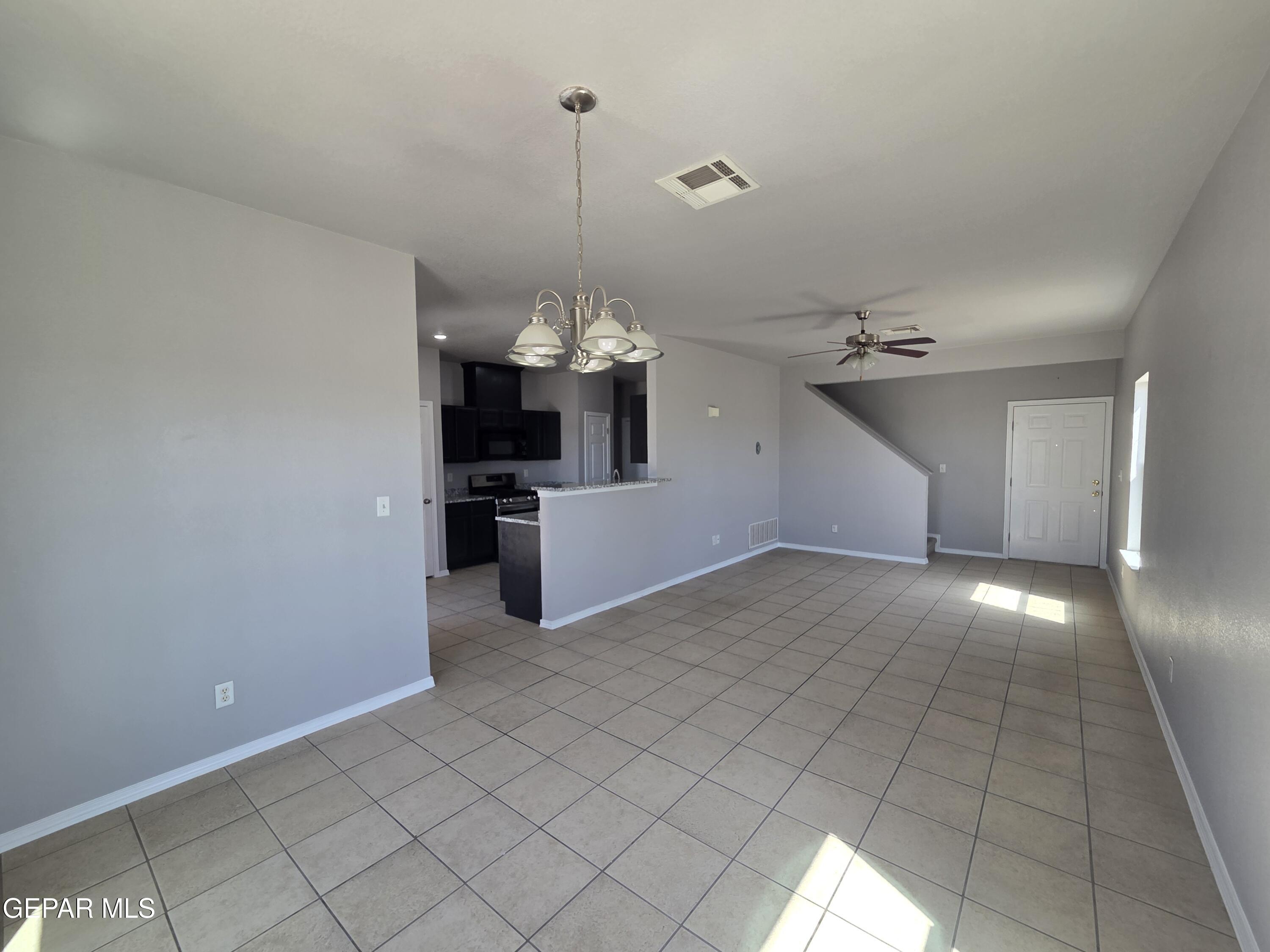 10400 SILVERCLOUD Drive