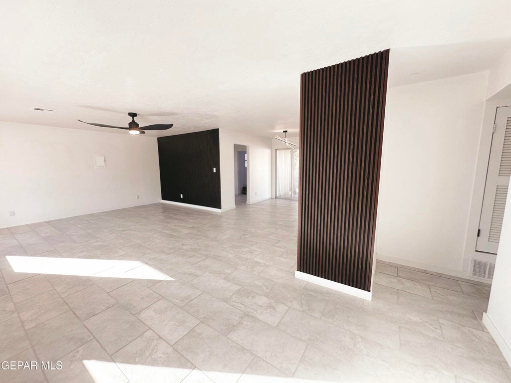 Photo of 11531 MEADOWBROOK Drive, El Paso, TX 79936 (MLS # 947618)