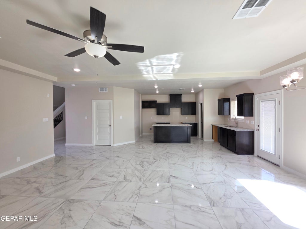 Photo of 14048 Paseo Aves Avenue, Horizon City, TX 79928 (MLS # 952772)