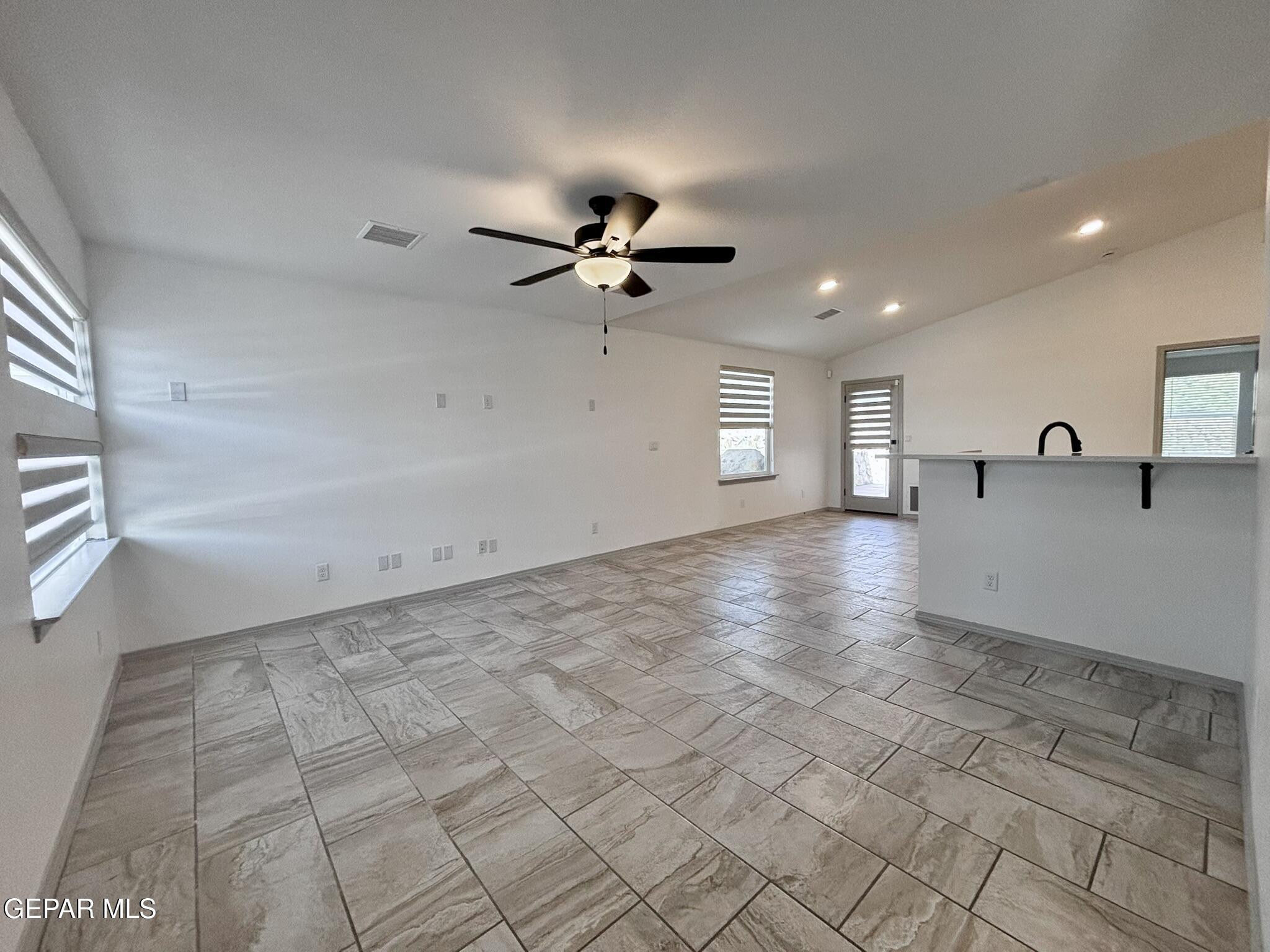 4828 MARISABEL AZCARATE Street