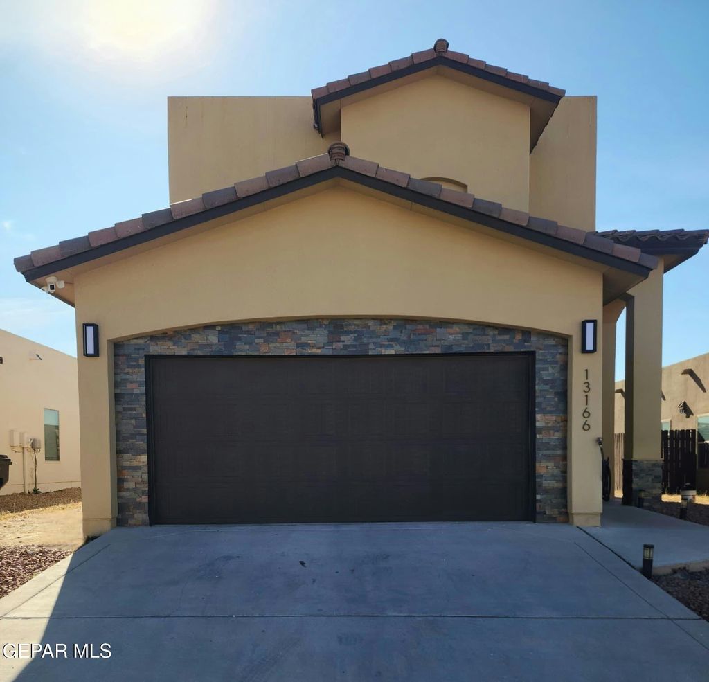 Photo of 13166 FRESHFORD Ave, Horizon City, TX 79928 (MLS # 936732)