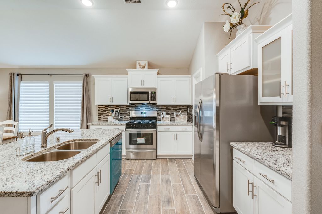 Photo of 13832 Summer Hail Avenue, El Paso, TX 79928 (MLS # 935017)