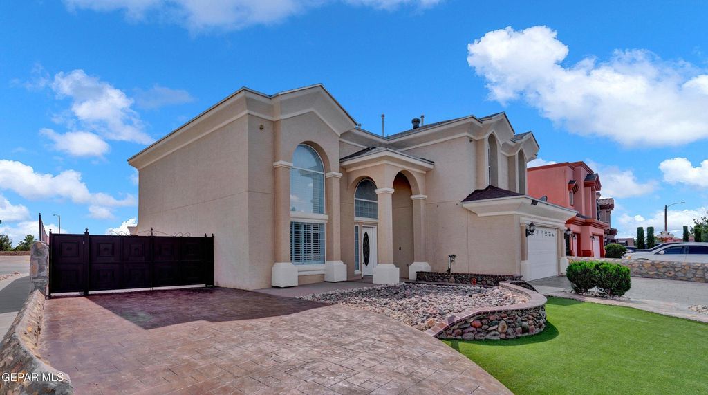 Photo of 12540 TIERRA NOGAL Drive, El Paso, TX 79938 (MLS # 944498)