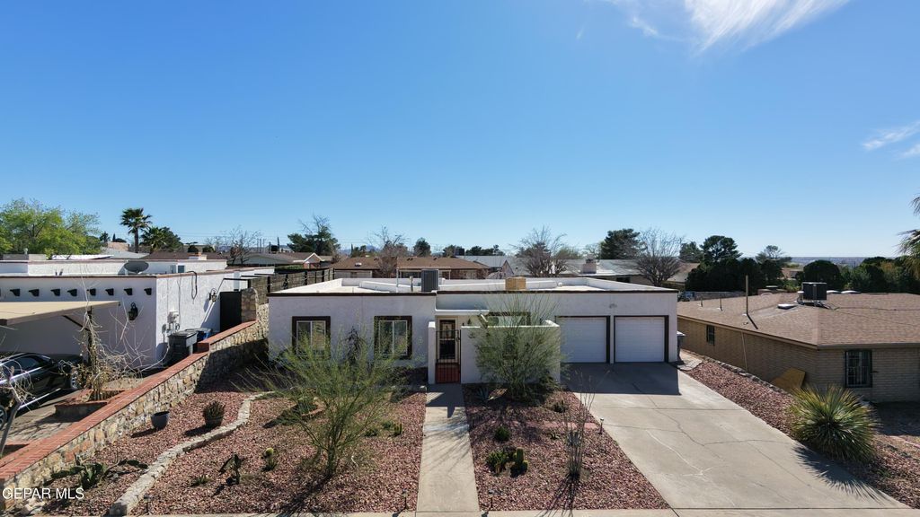 Photo of 6916 POLVADERA Drive, El Paso, TX 79912 (MLS # 940079)