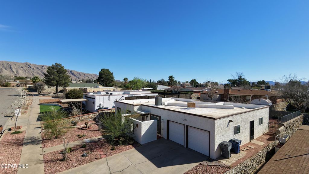 Photo of 6916 POLVADERA Drive, El Paso, TX 79912 (MLS # 940079)