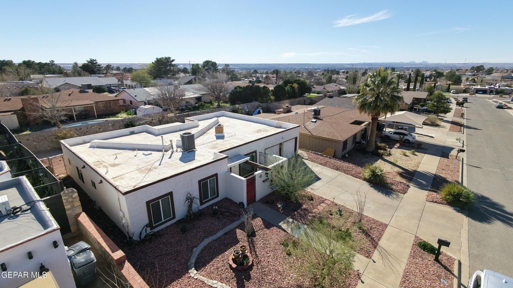 Photo of 6916 POLVADERA Drive, El Paso, TX 79912 (MLS # 940079)