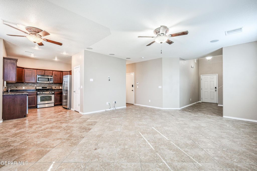 Photo of 5040 SILVER RANCH Avenue, El Paso, TX 79934 (MLS # 940698)