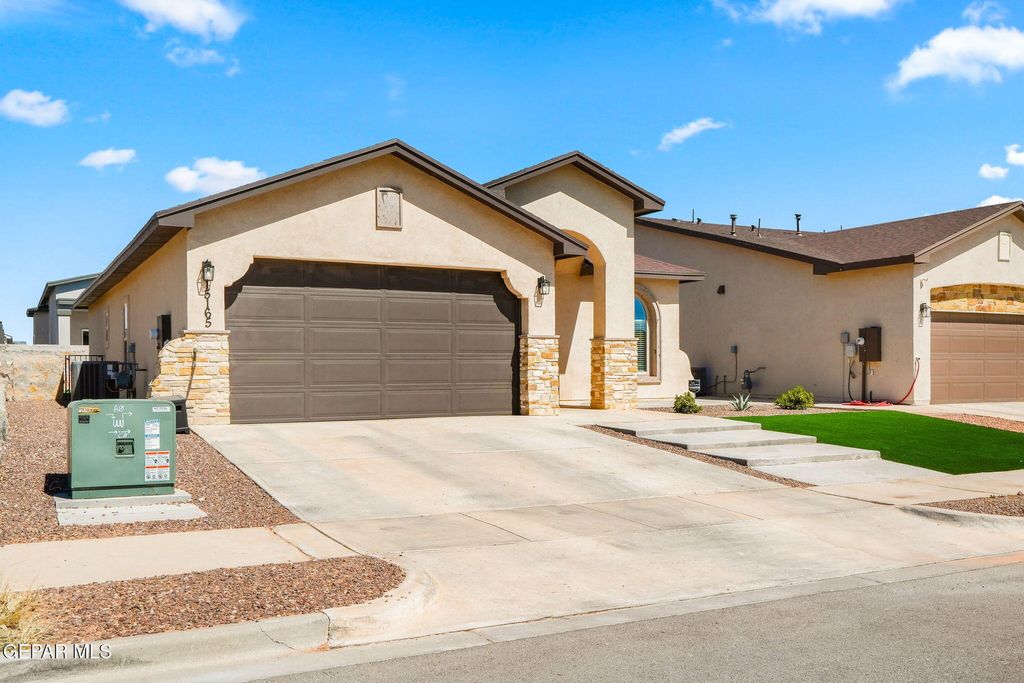 Photo of 15165 Imagine Drive, El Paso, TX 79938 (MLS # 939561)