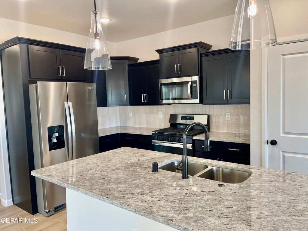 Photo of 12748 Viendo Norte Drive, El Paso, TX 79934 (MLS # 942786)