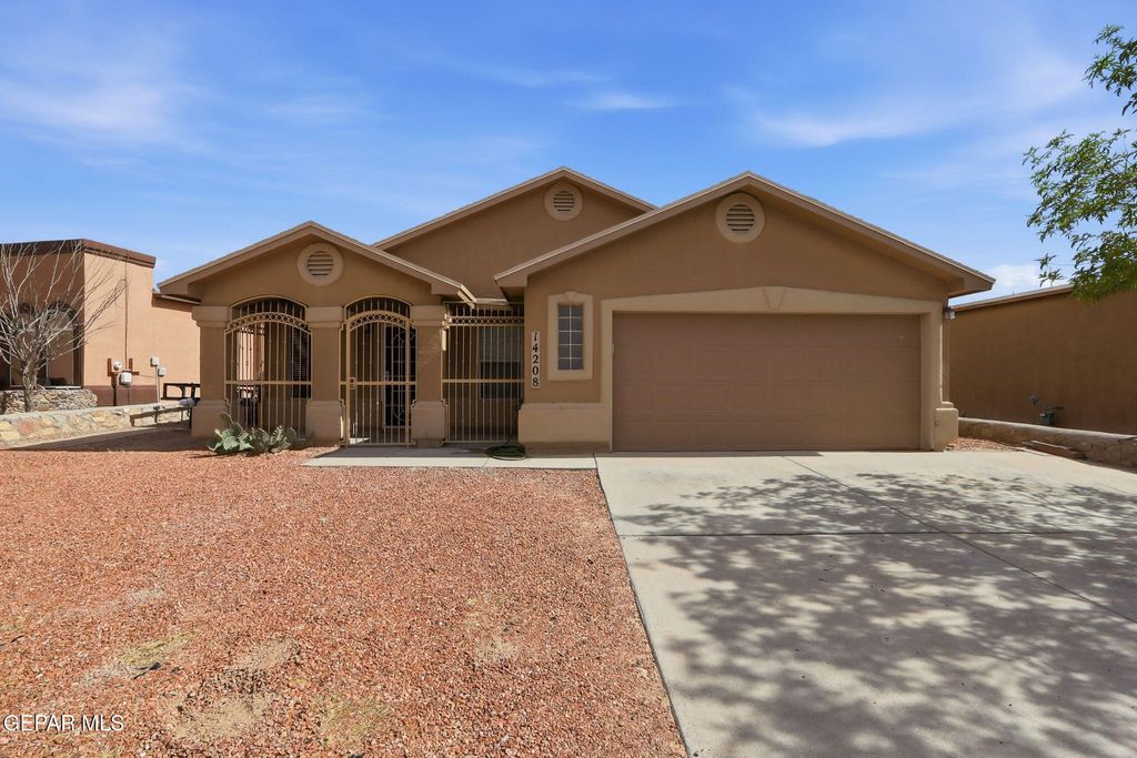 Photo of 14208 DESERT STONE Drive, Horizon City, TX 79928 (MLS # 945462)