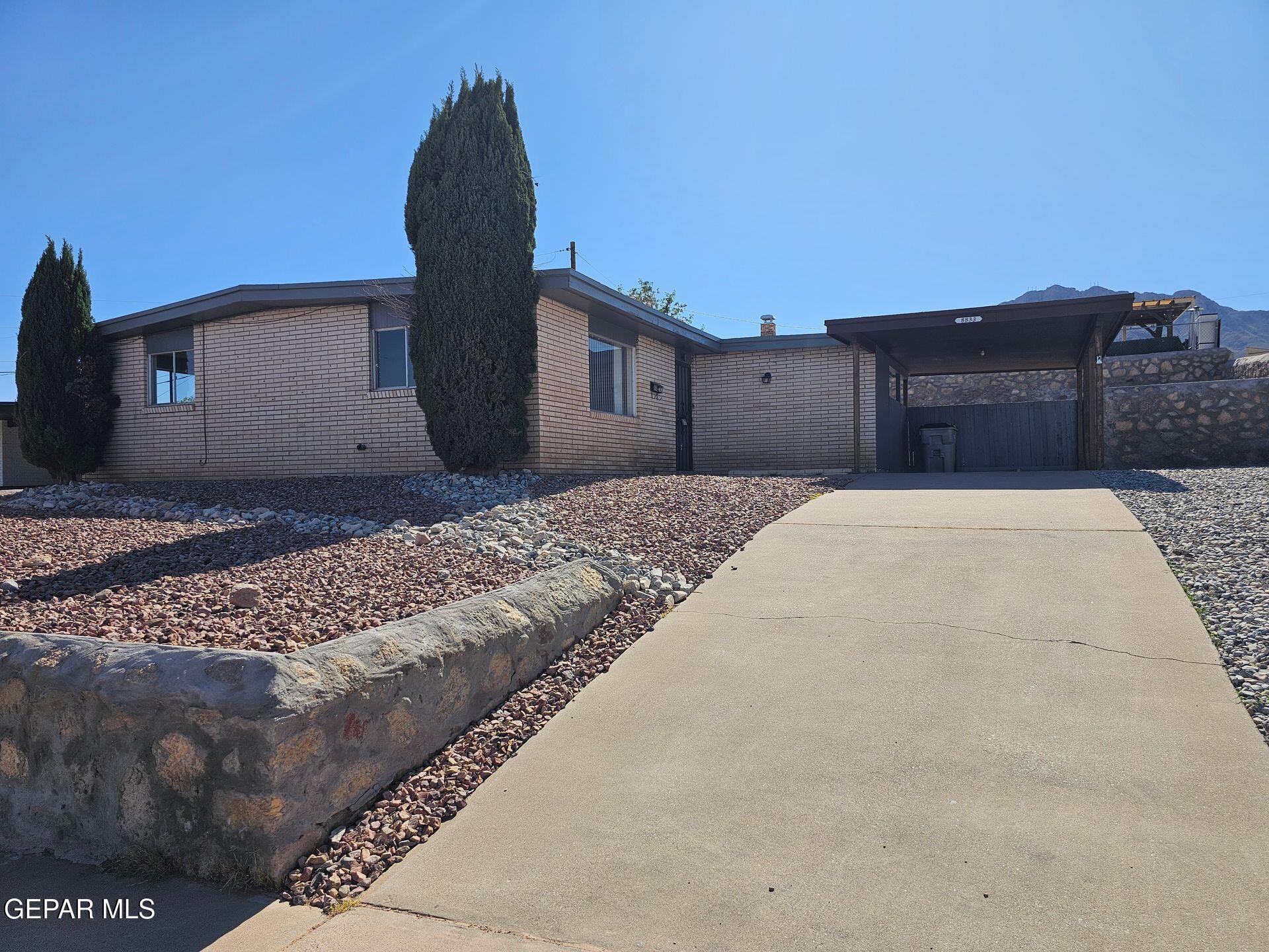 8833 CELESTIAL Place