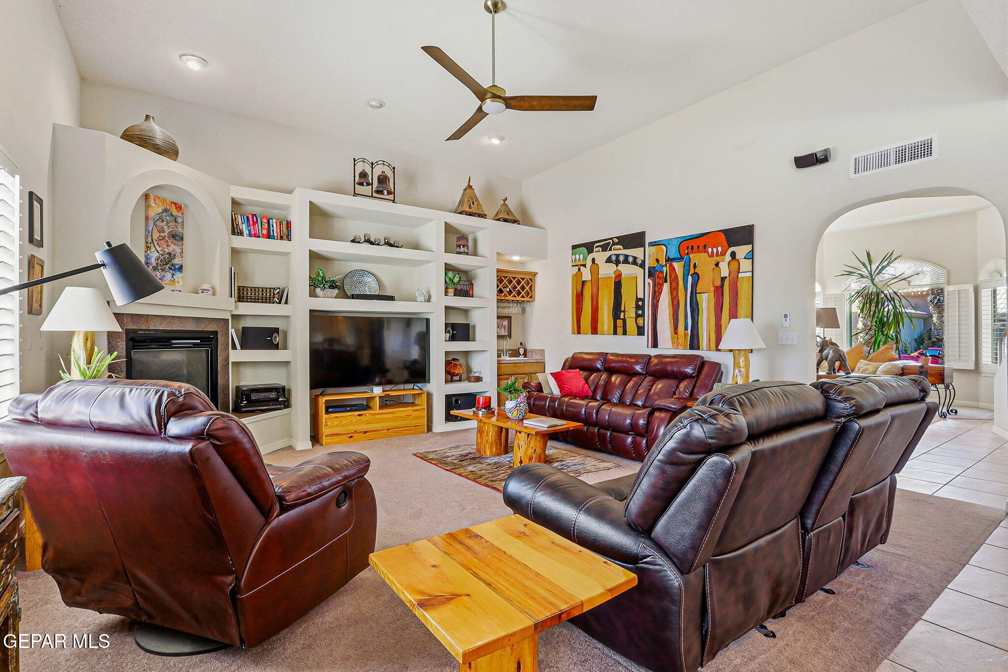 6068 LAGUNA VISTA Drive