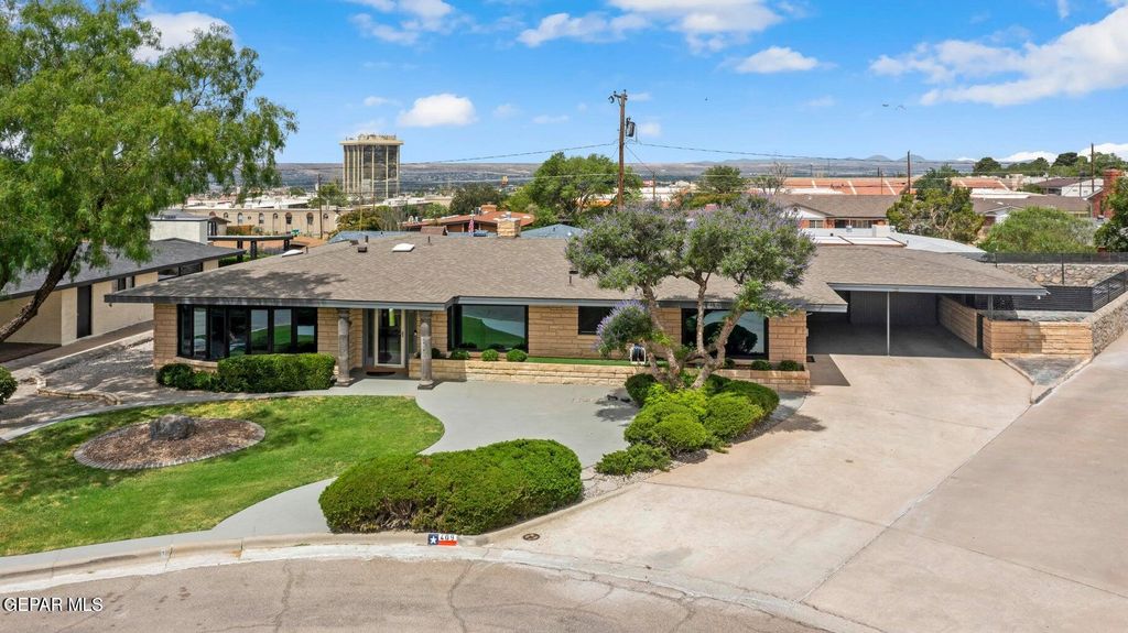 Photo of 409 SPRINGHILL Circle, El Paso, TX 79912 (MLS # 943293)