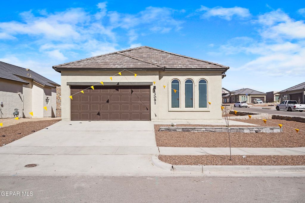 Photo of 660 Paseo Modesto Drive, El Paso, TX 79928 (MLS # 942250)