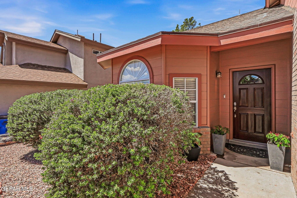 Photo of 12193 MISSY YVETTE Drive, El Paso, TX 79936 (MLS # 949855)