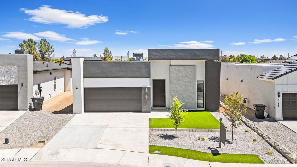 Photo of 12518 AMESBURY Avenue, El Paso, TX 79928 (MLS # 941931)