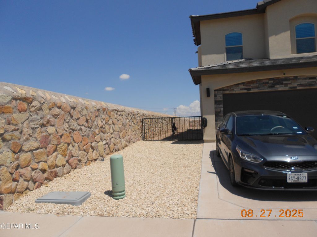 Photo of 10013 Hueco Junction Road, Socorro, TX 79927 (MLS # 936705)