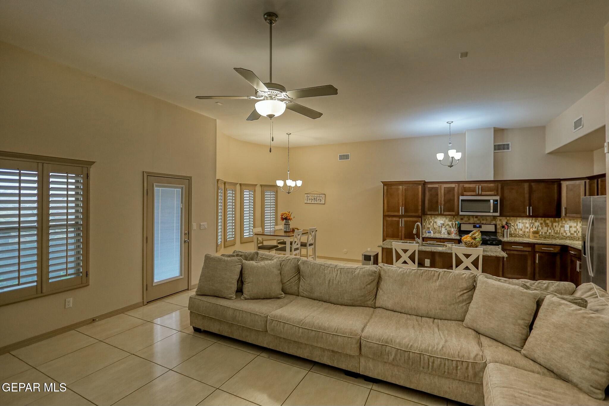 13677 HOLBECK Street