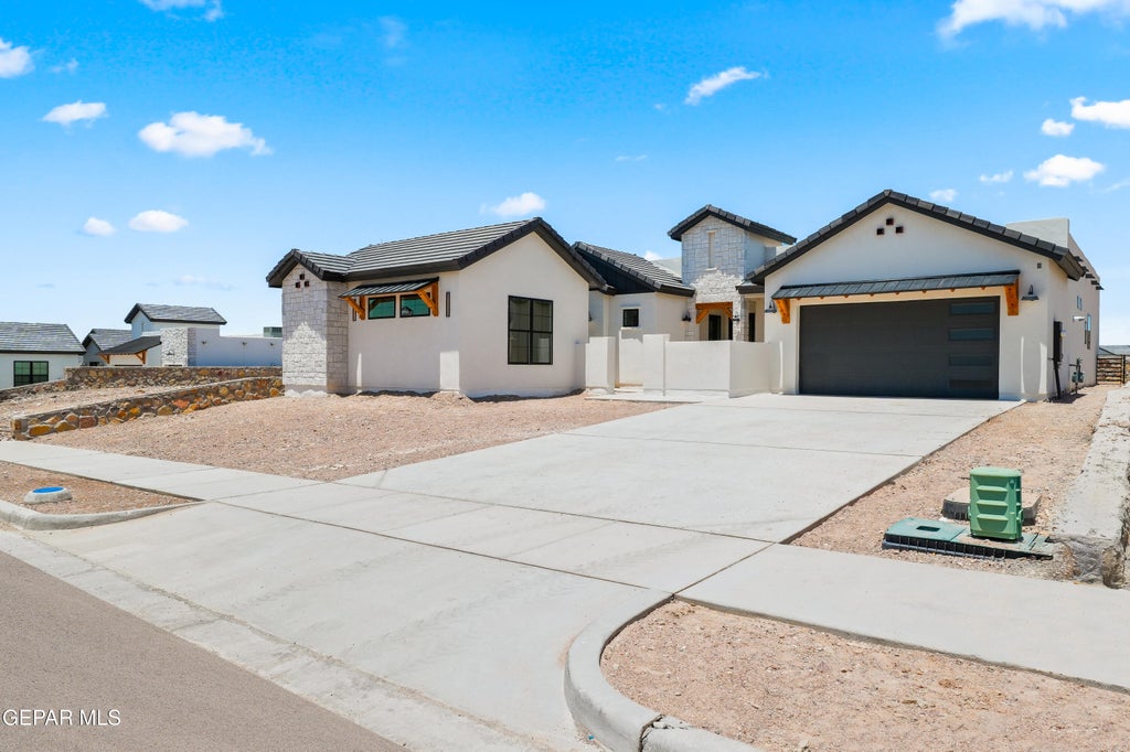 Photo of 1849 War Path Drive, El Paso, TX 79911 (MLS # 946625)
