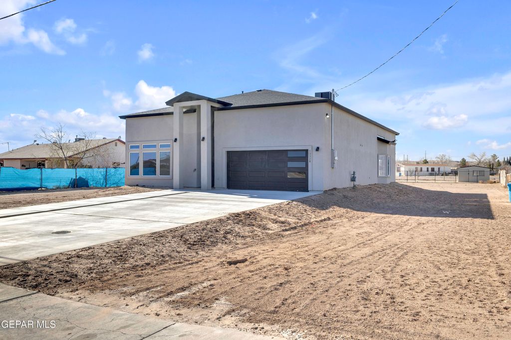 Photo of 13320 GUITAR Drive, San Elizario, TX 79849 (MLS # 936721)