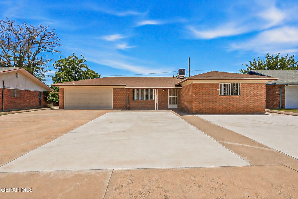 Photo of 3316 DRUMOND Road, El Paso, TX 79925 (MLS # 944979)